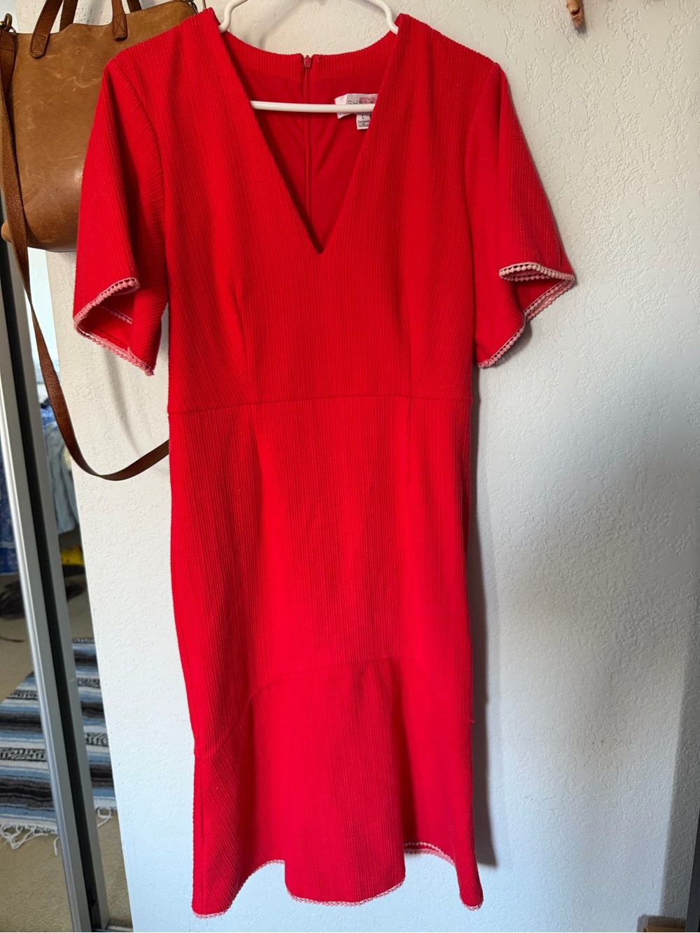 Bright Red V-Neck Midi Dress with Short Sleeves
